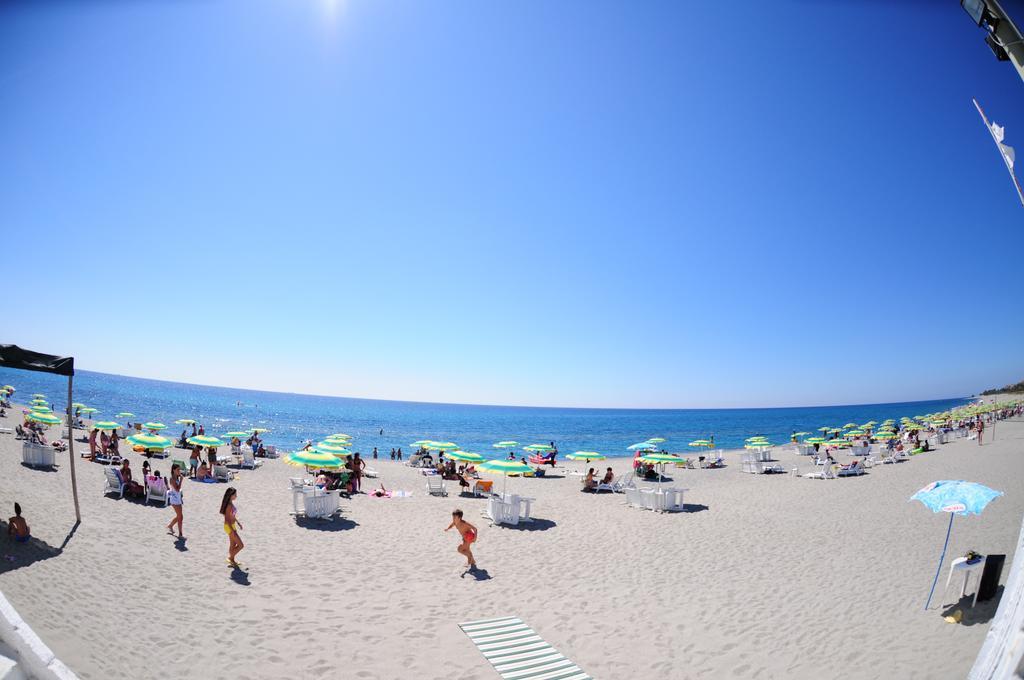 Hotel Villaggio Club Altalia Residence Brancaleone Kültér fotó