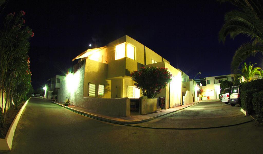 Hotel Villaggio Club Altalia Residence Brancaleone Kültér fotó