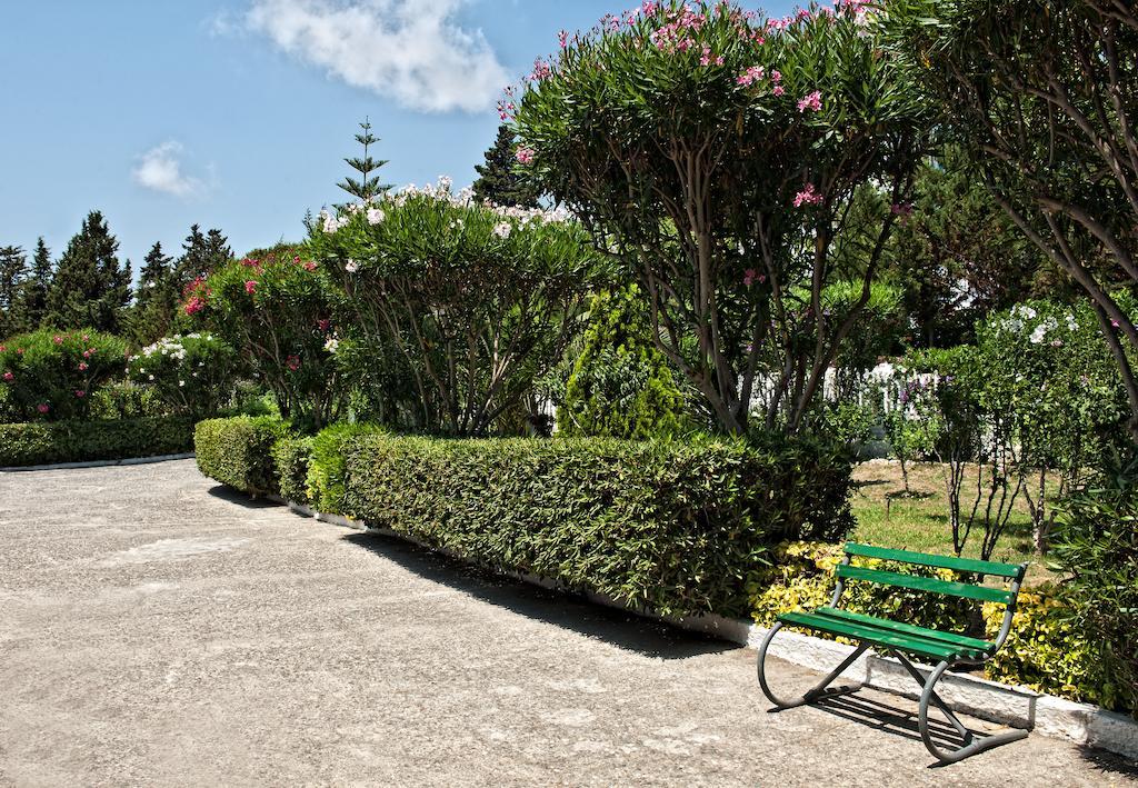 Hotel Villaggio Club Altalia Residence Brancaleone Kültér fotó